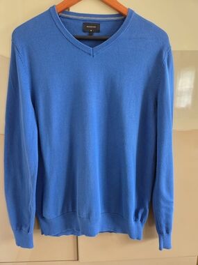 Reserved Men's Blue V-Neck Knit Sweater Size M Long Sleeve Pullover Soft Casual